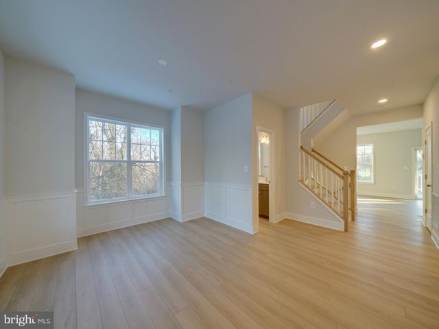 9437 FAIRVIEW AVE, Laurel, MD 20723