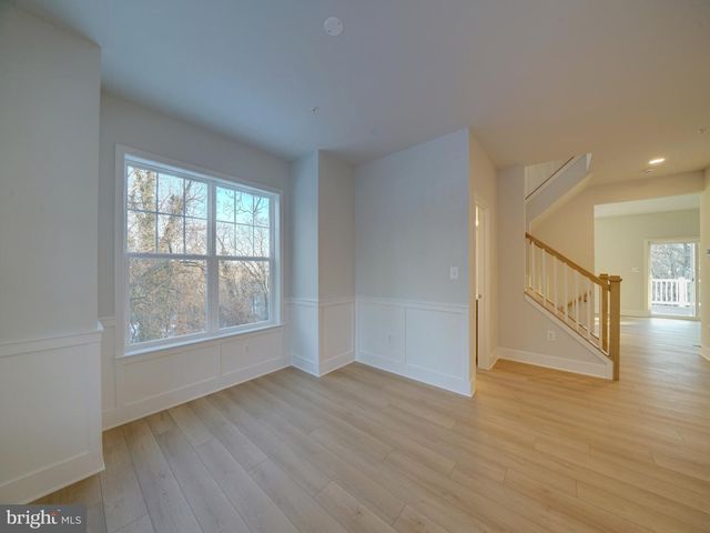 9437 FAIRVIEW AVE, Laurel, MD 20723