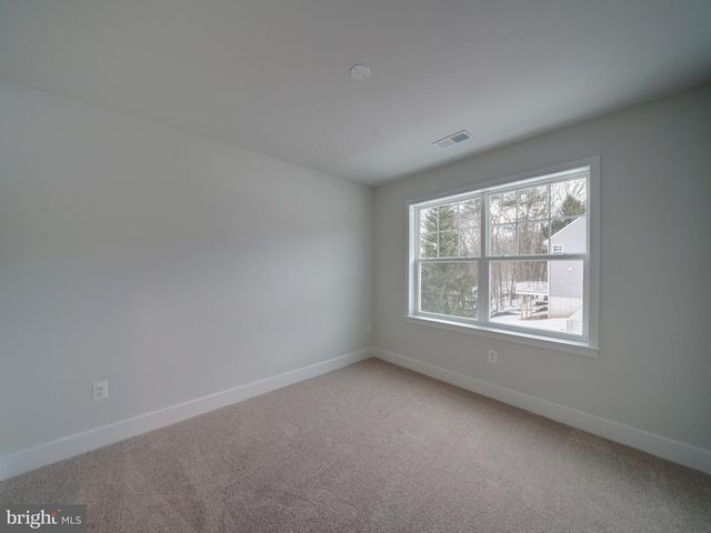 9437 FAIRVIEW AVE, Laurel, MD 20723