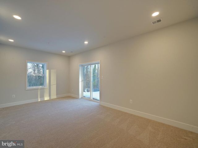 9437 FAIRVIEW AVE, Laurel, MD 20723