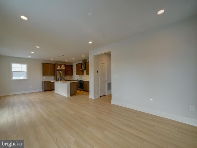 9437 FAIRVIEW AVE, Laurel, MD 20723