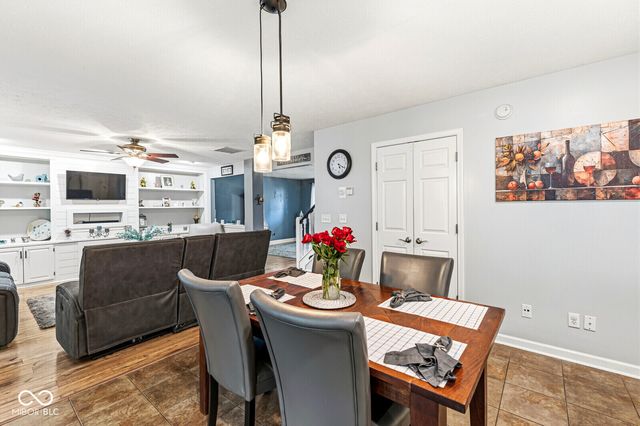 649 Weeping Way Lane, Avon, IN 46123