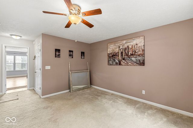 649 Weeping Way Lane, Avon, IN 46123