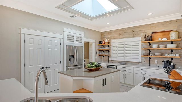 5165 SANDY COVE AVENUE, Siesta Key, FL 34242