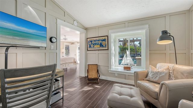 5165 SANDY COVE AVENUE, Siesta Key, FL 34242