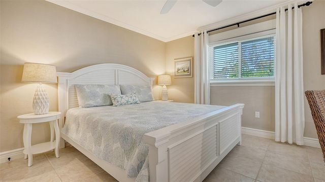 5165 SANDY COVE AVENUE, Siesta Key, FL 34242