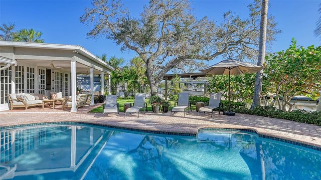 5165 SANDY COVE AVENUE, Siesta Key, FL 34242