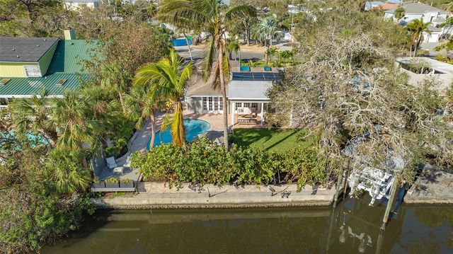 5165 SANDY COVE AVENUE, Siesta Key, FL 34242