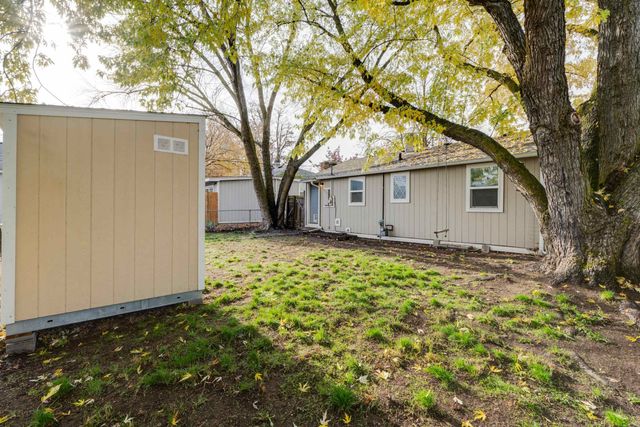 6116 N Astor St, Spokane, WA 99207