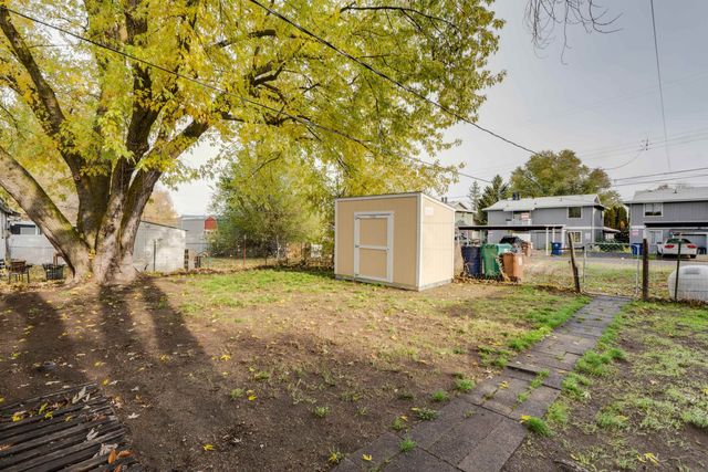 6116 N Astor St, Spokane, WA 99207