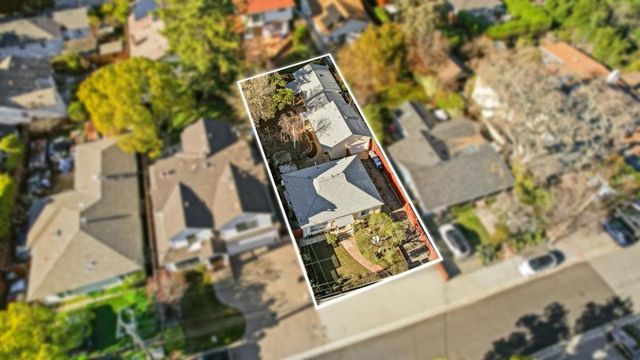 2066 Sterling Avenue, Menlo Park, CA 94025