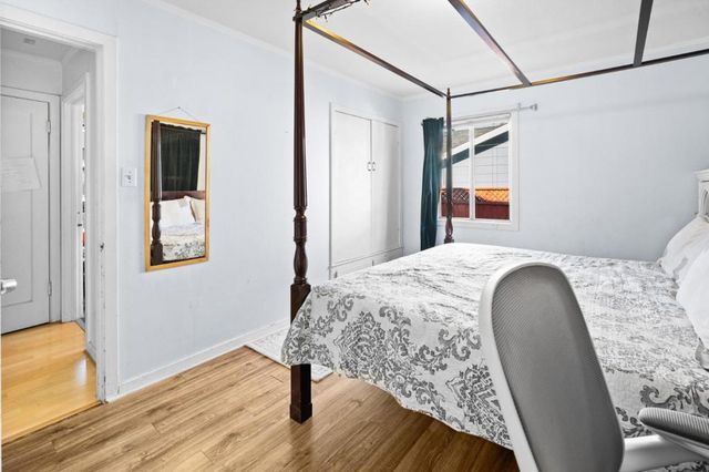 2066 Sterling Avenue, Menlo Park, CA 94025