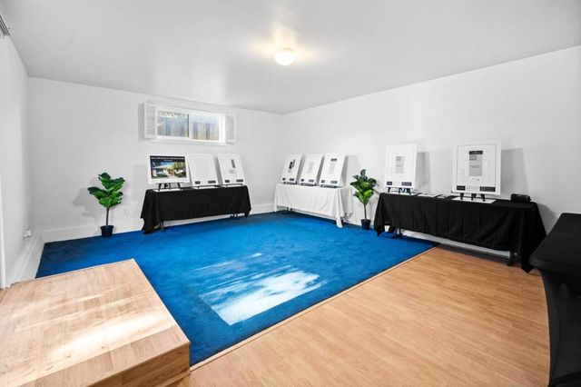 2066 Sterling Avenue, Menlo Park, CA 94025