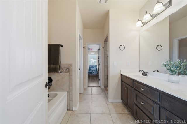 15459 Will Lane, Skiatook, OK 74070