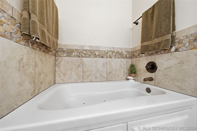 15459 Will Lane, Skiatook, OK 74070