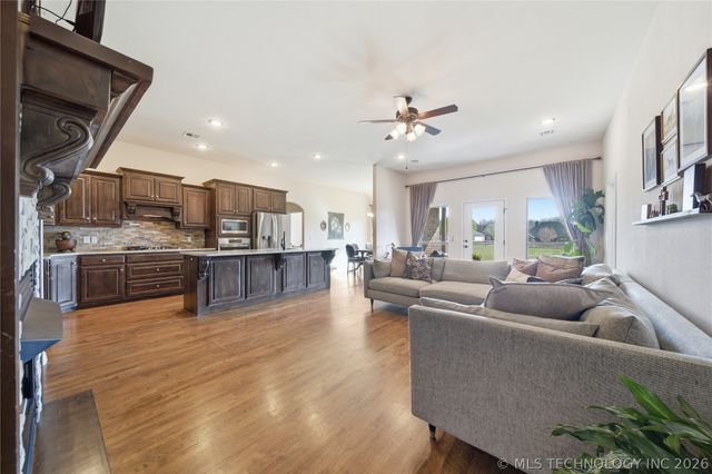 15459 Will Lane, Skiatook, OK 74070