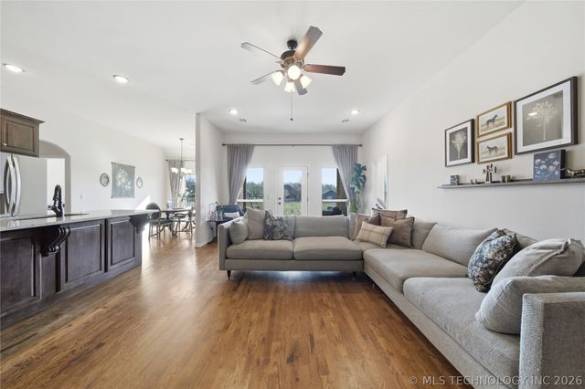 15459 Will Lane, Skiatook, OK 74070