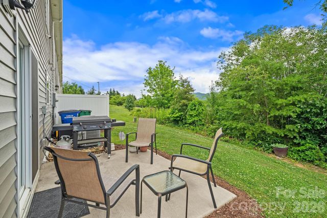 10 Benedict Lane, Weaverville, NC 28787