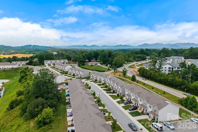 10 Benedict Lane, Weaverville, NC 28787