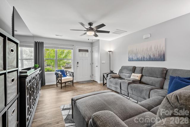 10 Benedict Lane, Weaverville, NC 28787