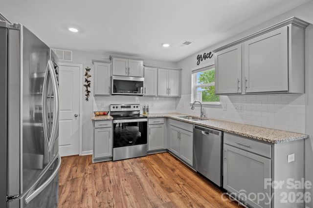 10 Benedict Lane, Weaverville, NC 28787