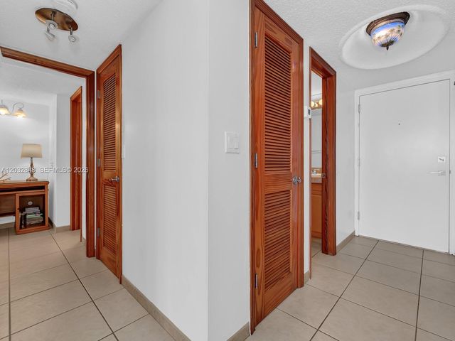 2301 S Ocean Dr 2202, Hollywood, FL 33019