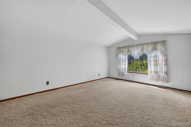 32533 Nestlewood Street, Farmington, MI 48334
