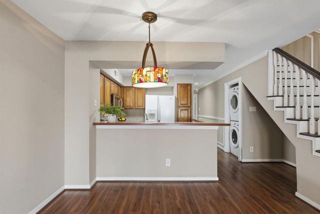 2425 Holly Hall Street 100, Houston, TX 77054