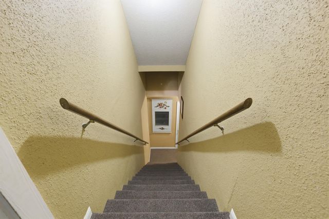 2425 Holly Hall Street 100, Houston, TX 77054