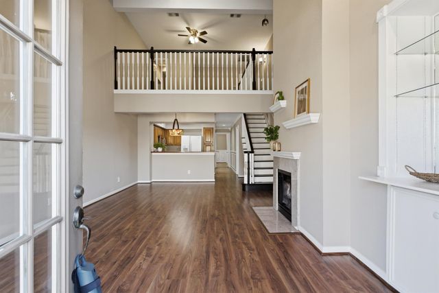 2425 Holly Hall Street 100, Houston, TX 77054