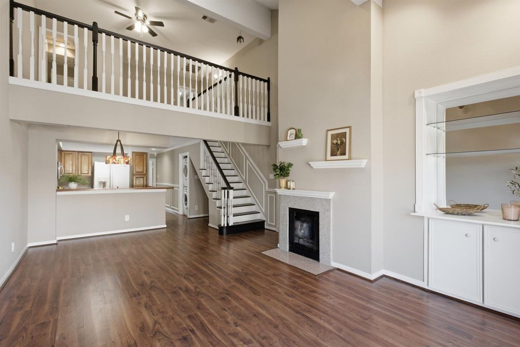 2425 Holly Hall Street 100, Houston, TX 77054