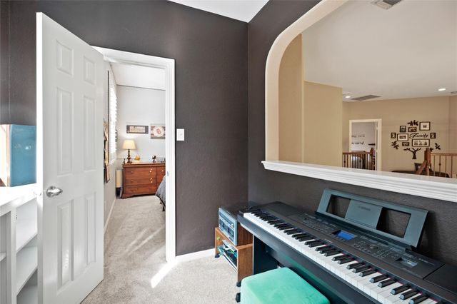 418 Bonnie Bay Court, League City, TX 77573