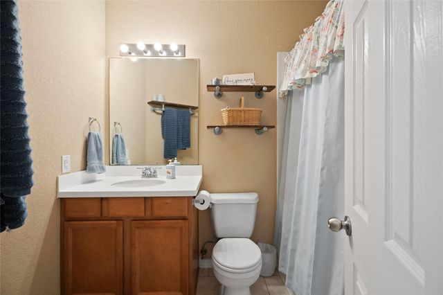 418 Bonnie Bay Court, League City, TX 77573