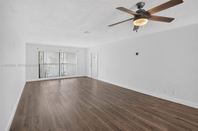 10086 Eaglewood Road B, Boynton Beach, FL 33436