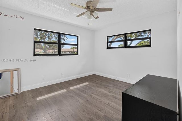 10086 Eaglewood Road B, Boynton Beach, FL 33436
