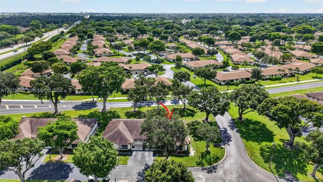 10086 Eaglewood Road B, Boynton Beach, FL 33436