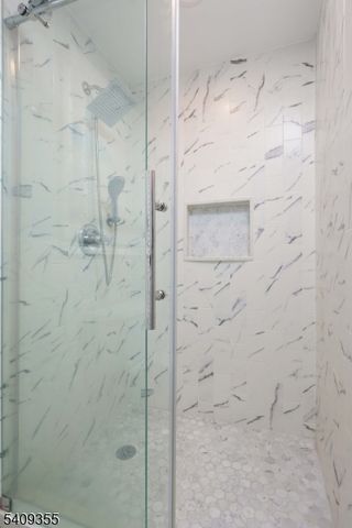 205 West Ln, Clark Twp., NJ 07066