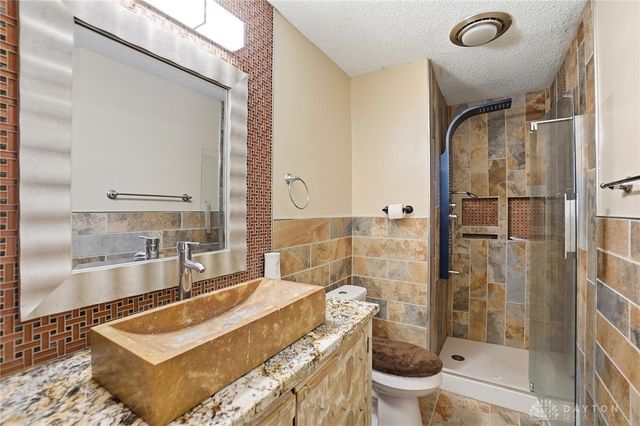 6042 Cinnamon Tree Court, Englewood, OH 45322