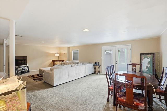 6042 Cinnamon Tree Court, Englewood, OH 45322