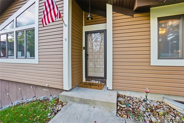 6042 Cinnamon Tree Court, Englewood, OH 45322