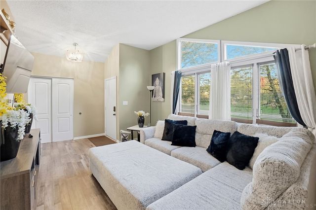 6042 Cinnamon Tree Court, Englewood, OH 45322