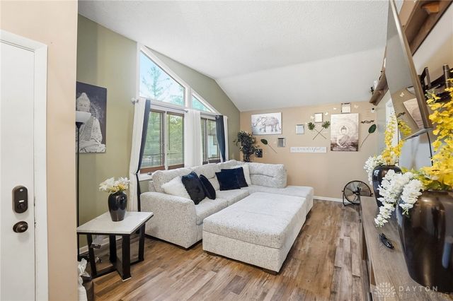 6042 Cinnamon Tree Court, Englewood, OH 45322