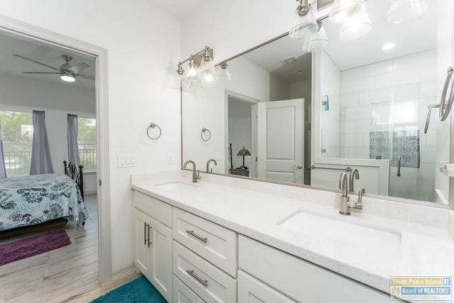 105 Bethpage Dr., Laguna Vista, TX 78578