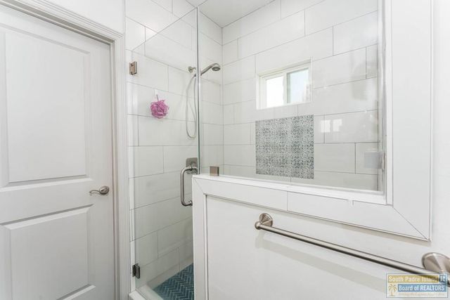 105 Bethpage Dr., Laguna Vista, TX 78578