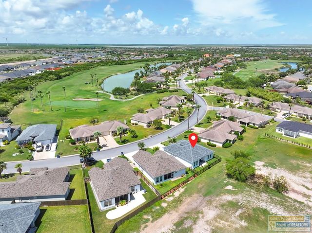 105 Bethpage Dr., Laguna Vista, TX 78578