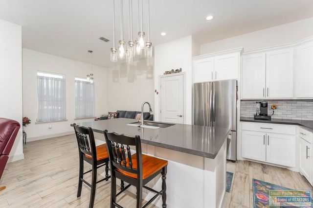 105 Bethpage Dr., Laguna Vista, TX 78578