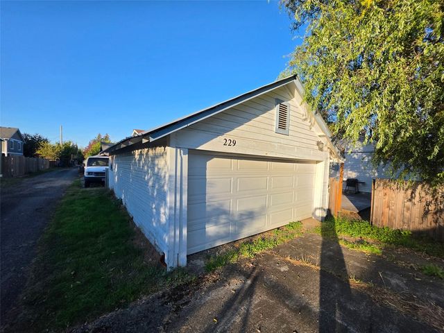 229 Pike Street NE, Auburn, WA 98002
