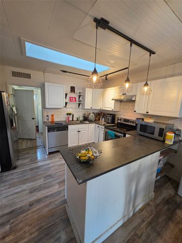 229 Pike Street NE, Auburn, WA 98002
