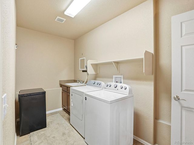 21536 E Nassau Place, Aurora, CO 80013