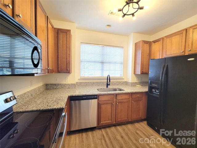 1081 Woodglen Lane, Matthews, NC 28104